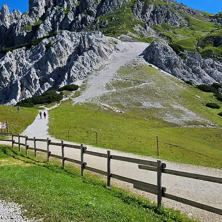 Almappartement Nassfeld- Sonnenalpe アパート *