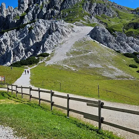 Almappartement Nassfeld- Sonnenalpe 아파트 *